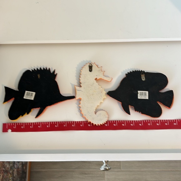 3 unique tropical marine wall decor, ideal for lanai/bathroom. - Picture 5 of 8